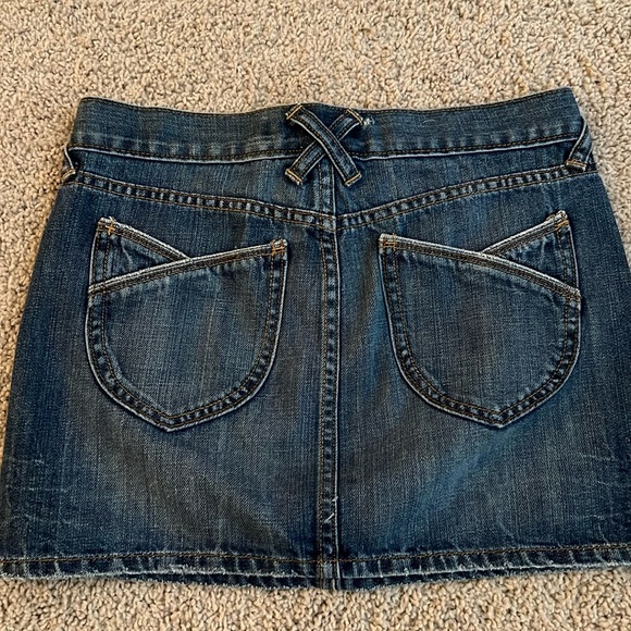 Old Navy Denim Skirt Size 1 - Picture 1 of 3